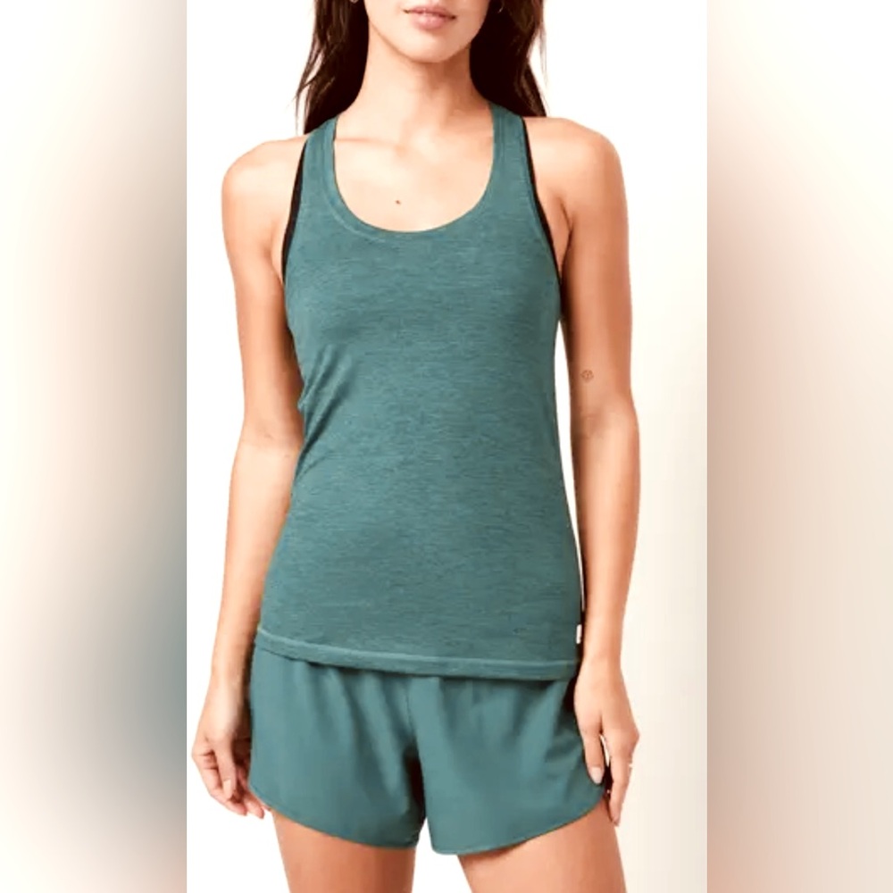 VUORI lux tank top green Medium